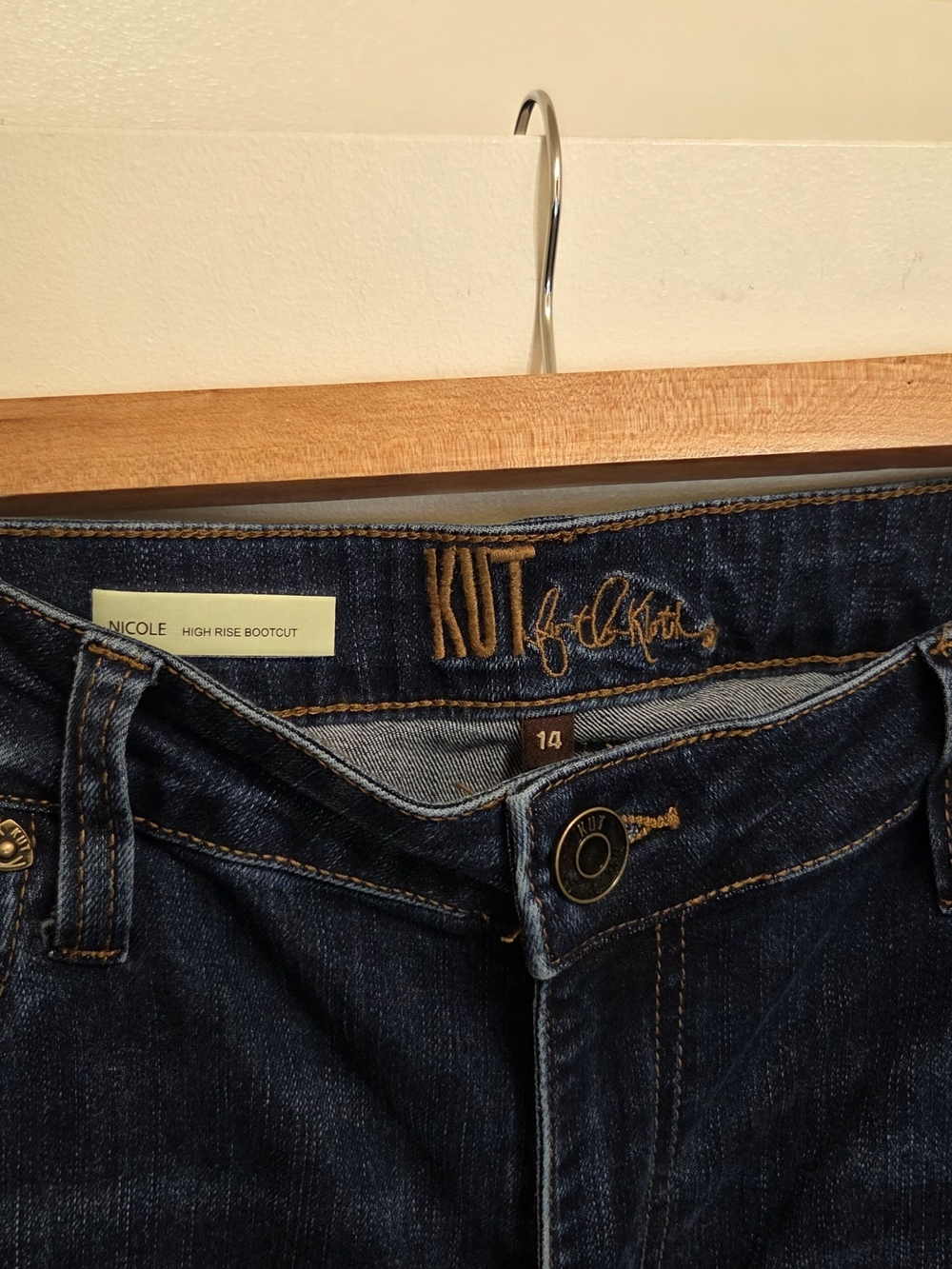 Kut from the Kloth "Nicole" High Rise Bootcut Jeans 14 - Picture 2 of 5